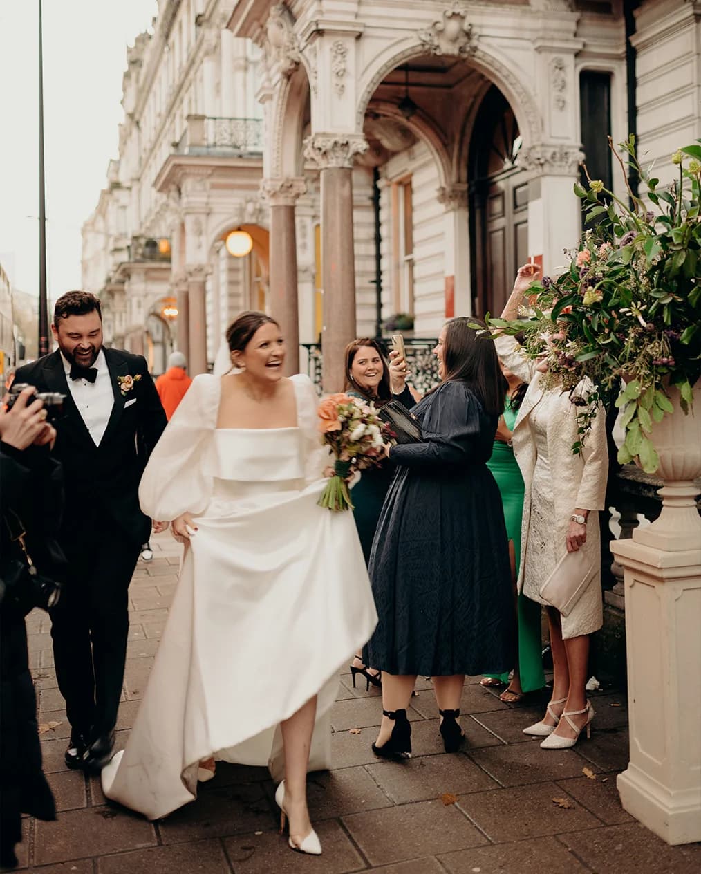 Bride and groom arrive to The Belgravia