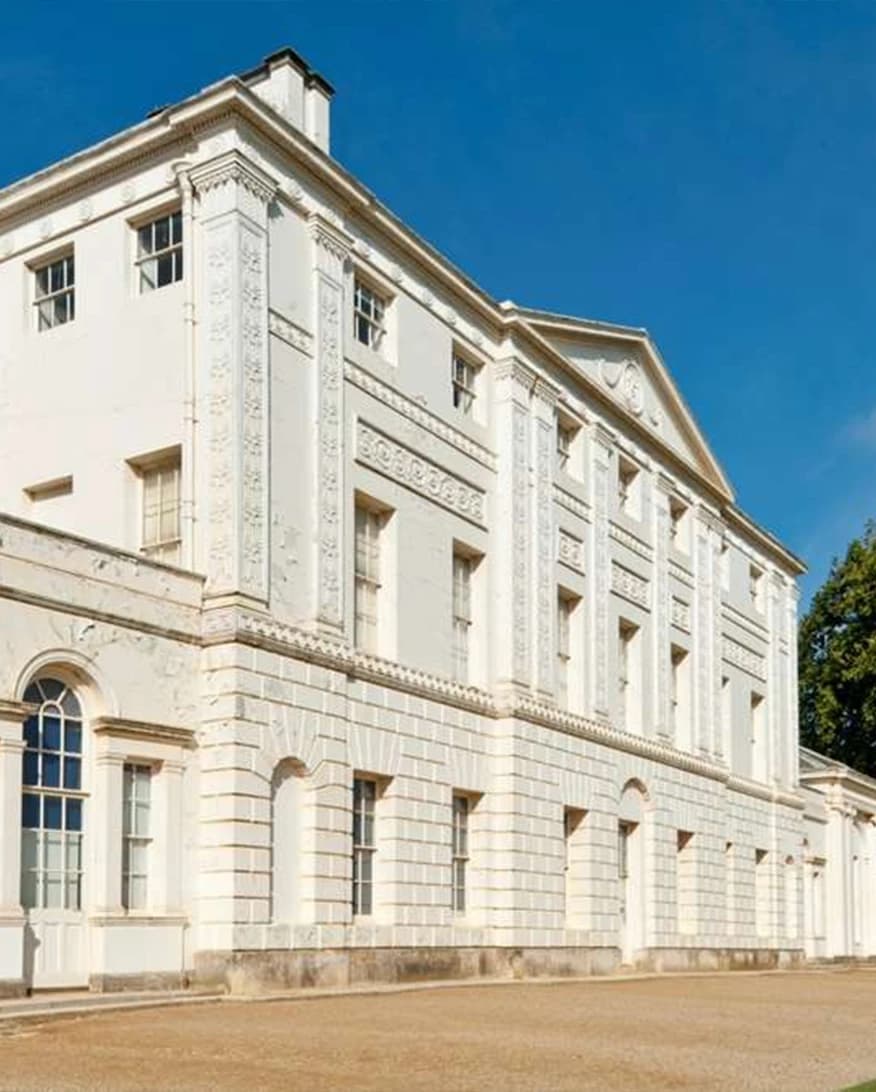 Kenwood House London wedding venue exterior with grand neoclassical architecture and elegant white façade