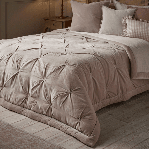 Image showing the Pintucked Velvet Quilt product.