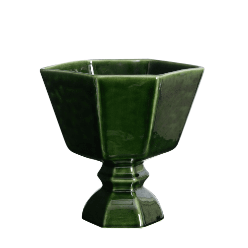 Image showing the Vera Urn product.
