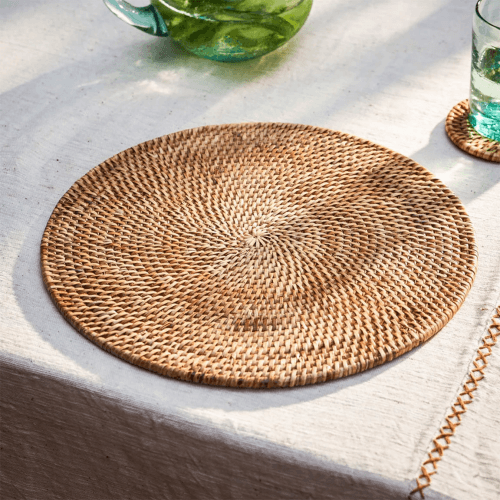 Image showing the Latha Charger, 33cm, Natural product.