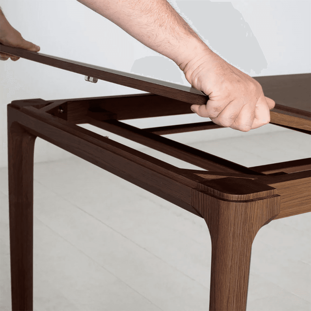 01 Dining Table