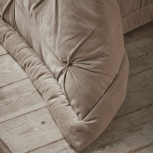Image showing the Pintucked Velvet Quilt product.