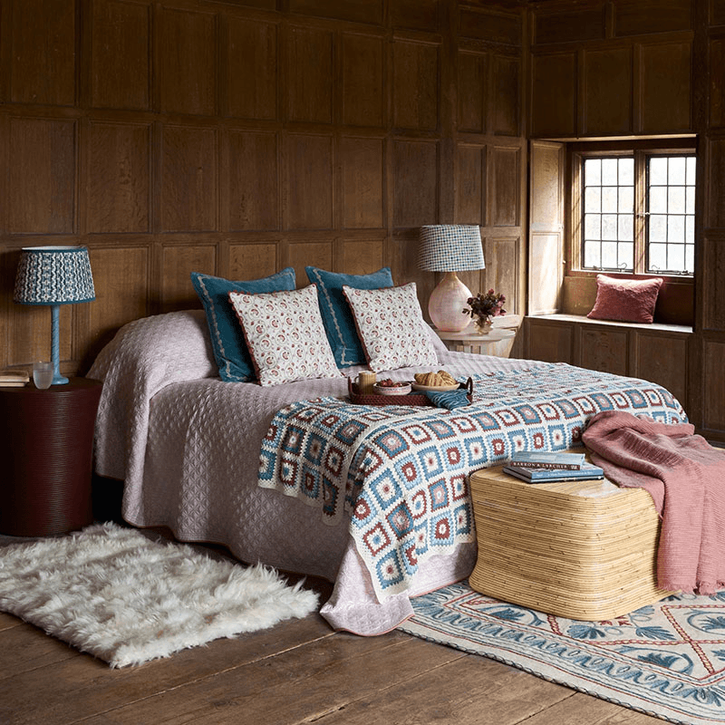 Crochet Throw, 240 x 150cm, Blue & Pink
