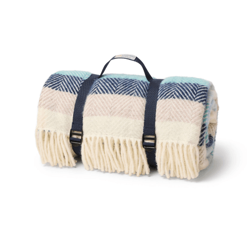 Image showing the Polo Picnic Rug, 145 x 183 cm, Seashore Stripe product.