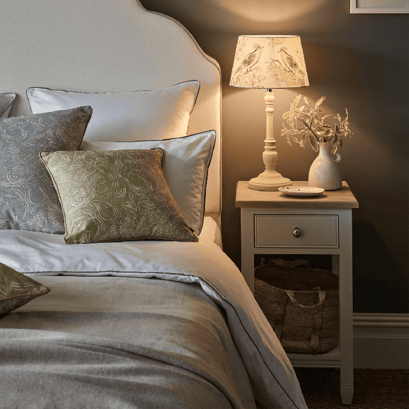 Chichester Open Bedside Cabinet, Shell