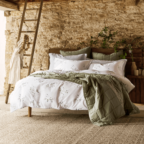 Image showing the Forget Me Knot Duvet Set product.