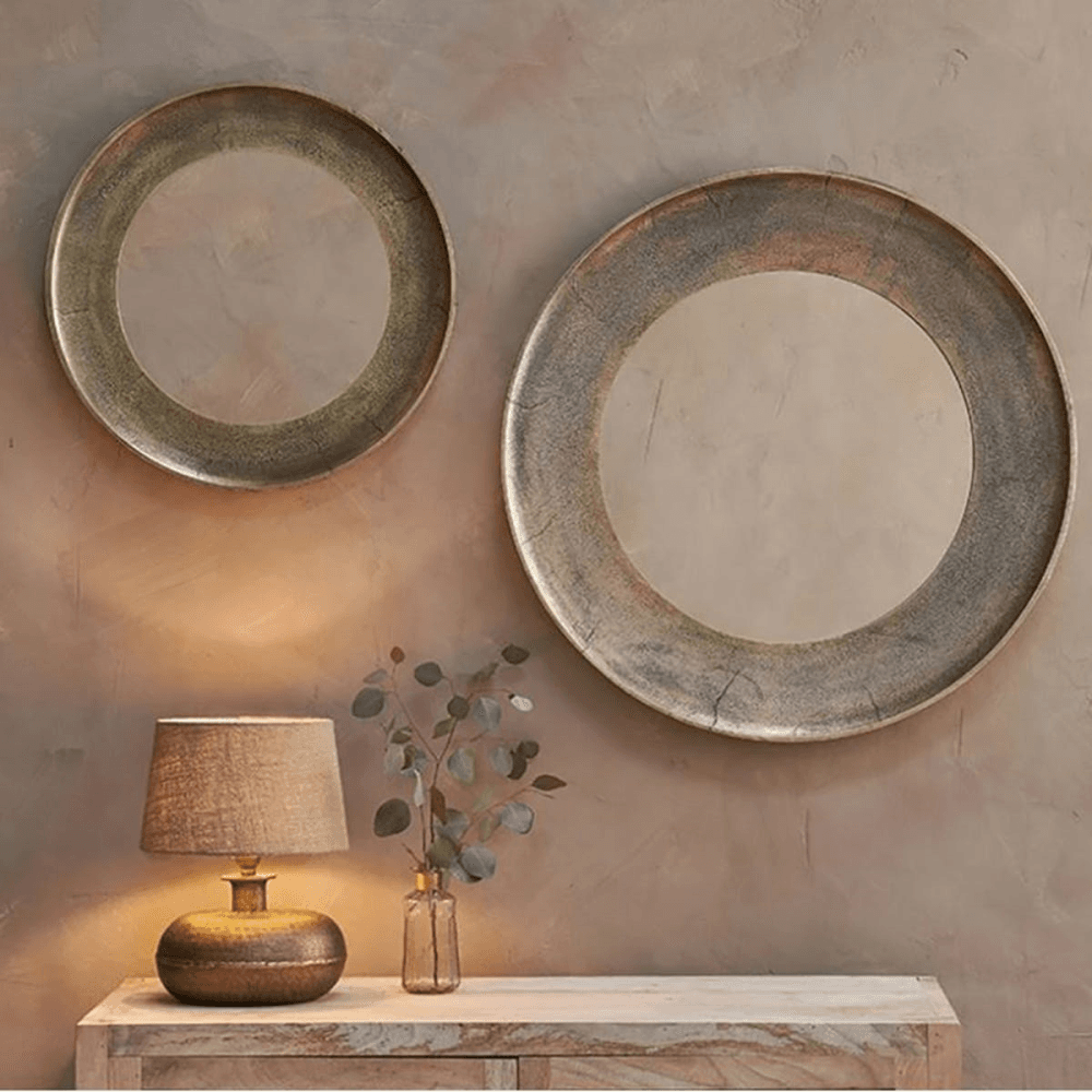 Yakira Mirror