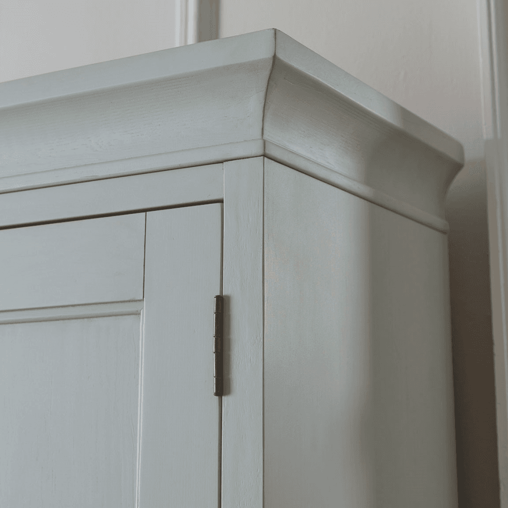 Hanne Larder Cabinet, Grey
