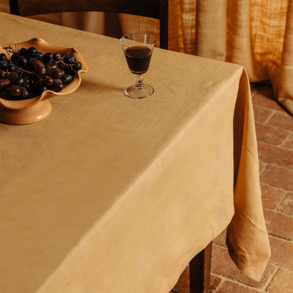 Classic Linen Tablecloth