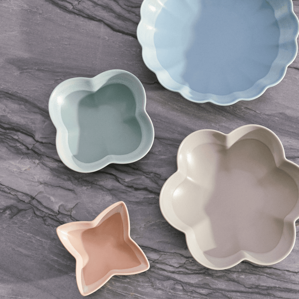 Lambeth Set of 4 Nesting Shaped Dishes, Multi
