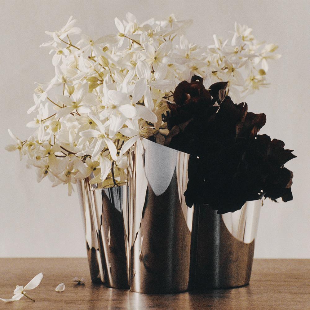 Fold Wide Mirror Vase, Silver