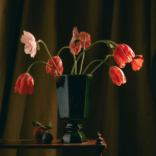 Image showing the Harriet Urn, Green product.