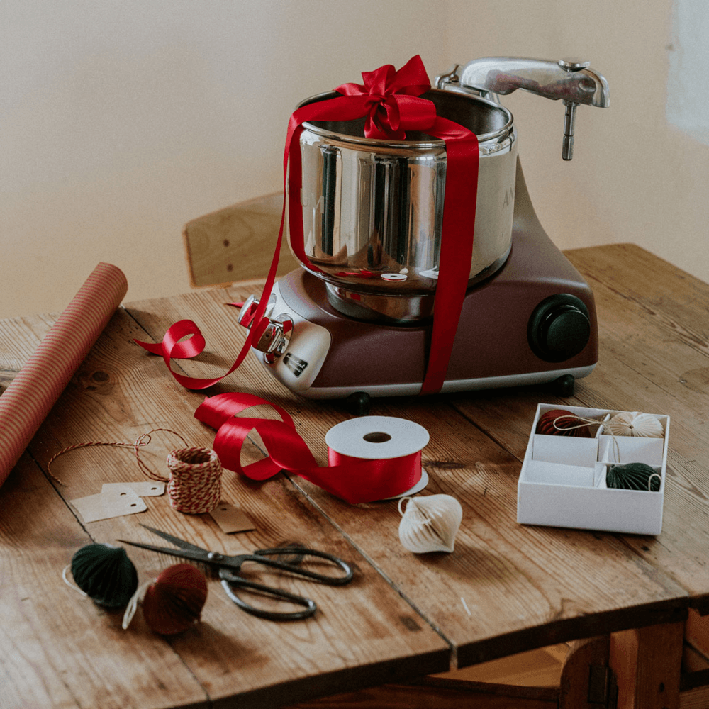 Assistent Stand Mixer, Rustic Maroon