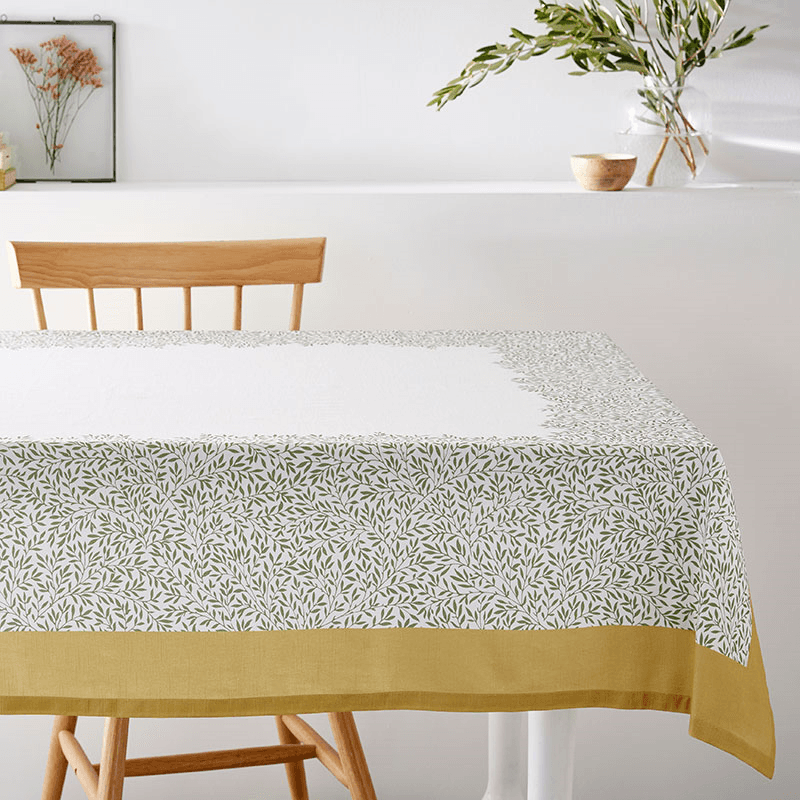 Morris & Co Tablecloth, Strawberry Thief