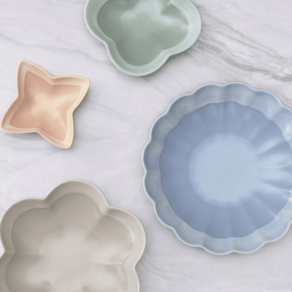 Lambeth Set of 4 Nesting Shaped Dishes, Multi