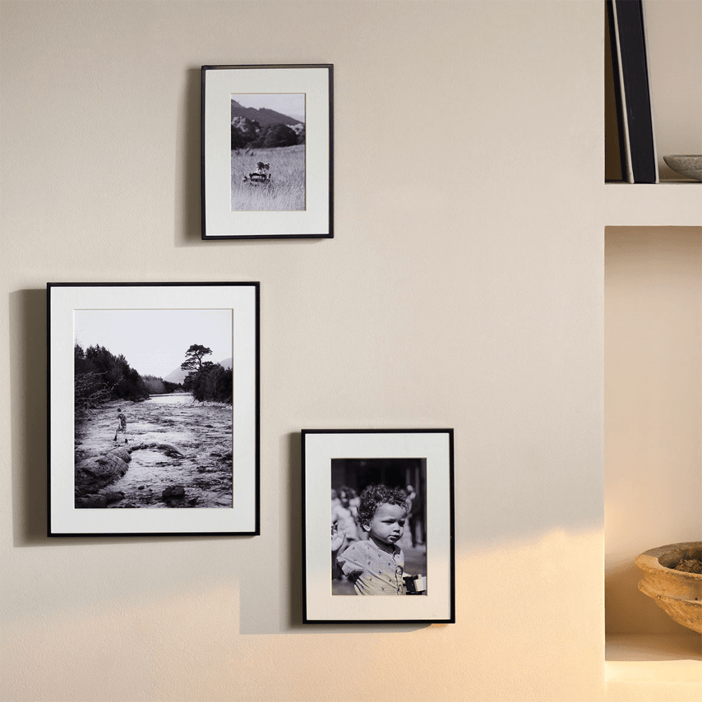 Fine Black Frame