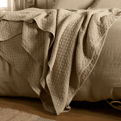 Image showing the Evelyn Bedspread, King/Super King, Soft Sage product.