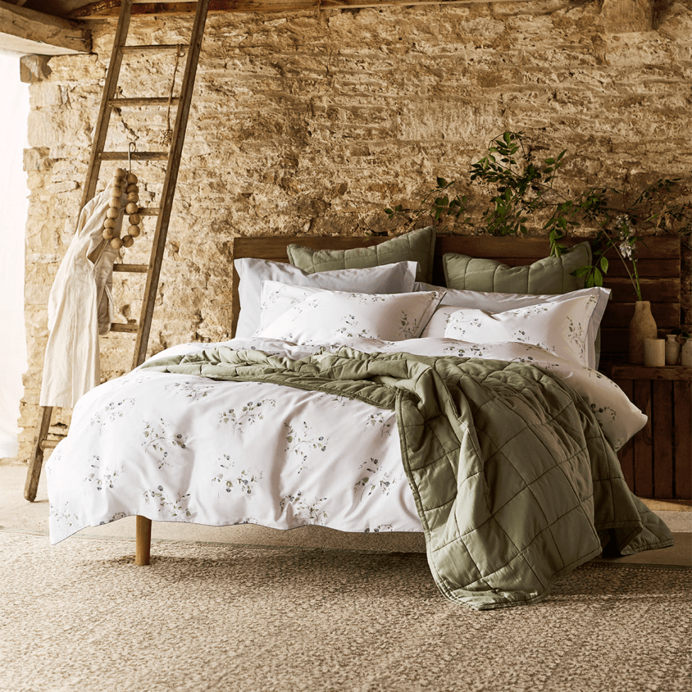 Forget Me Knot Duvet Set