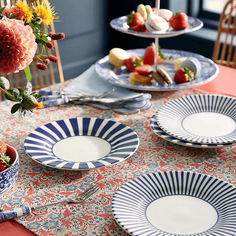 Stecatto Set of 4 Dinner Plates, White and Blue