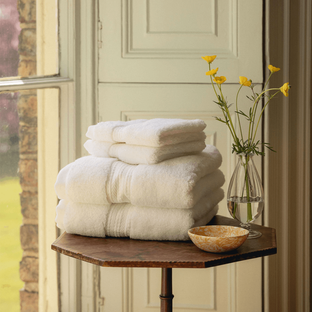 Maria Pair of Hand Towels, Ivory