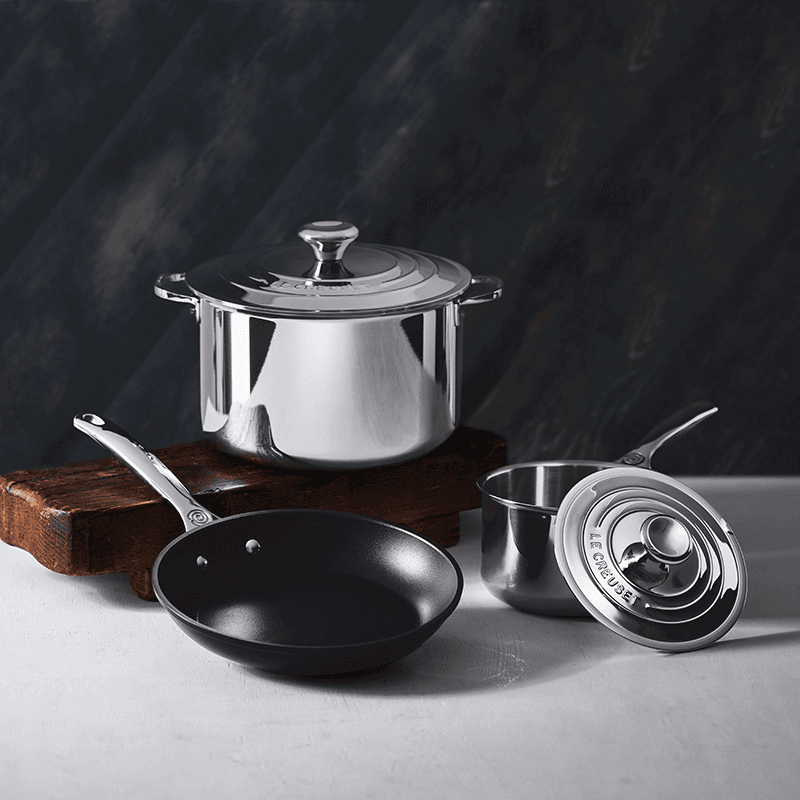 Signature Uncoated Stockpot with lid