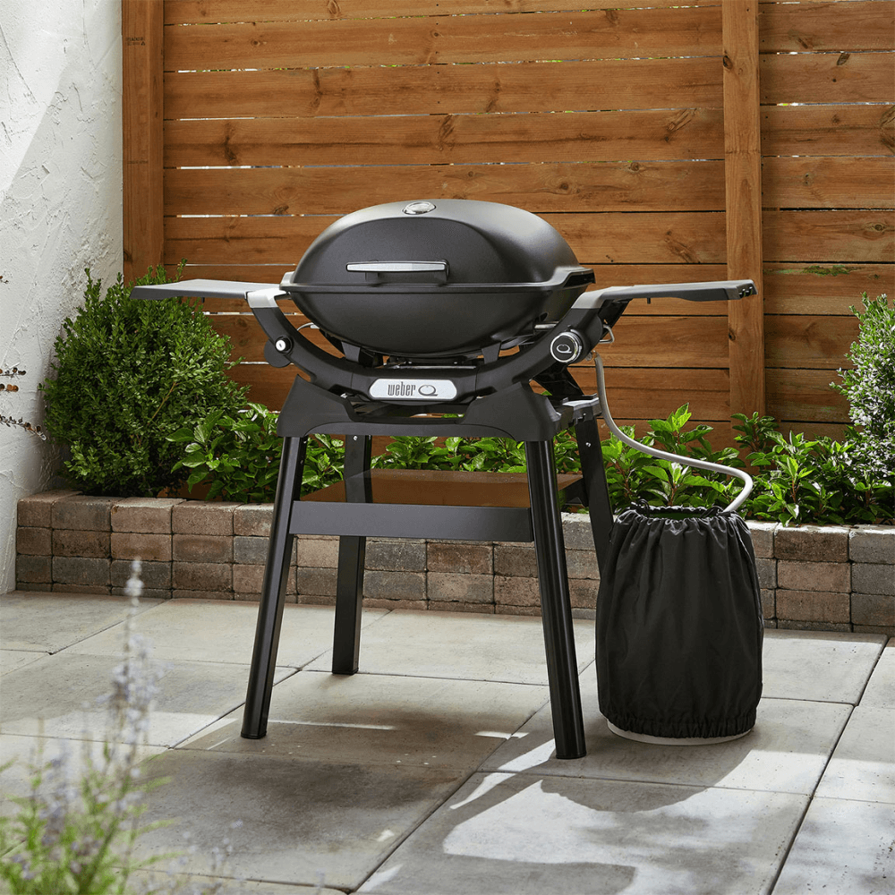 Q 2200N Gas Barbecue with Side Tables, Black