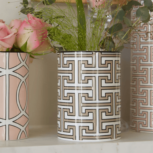 Image showing the Maza Vase, Truffle product.