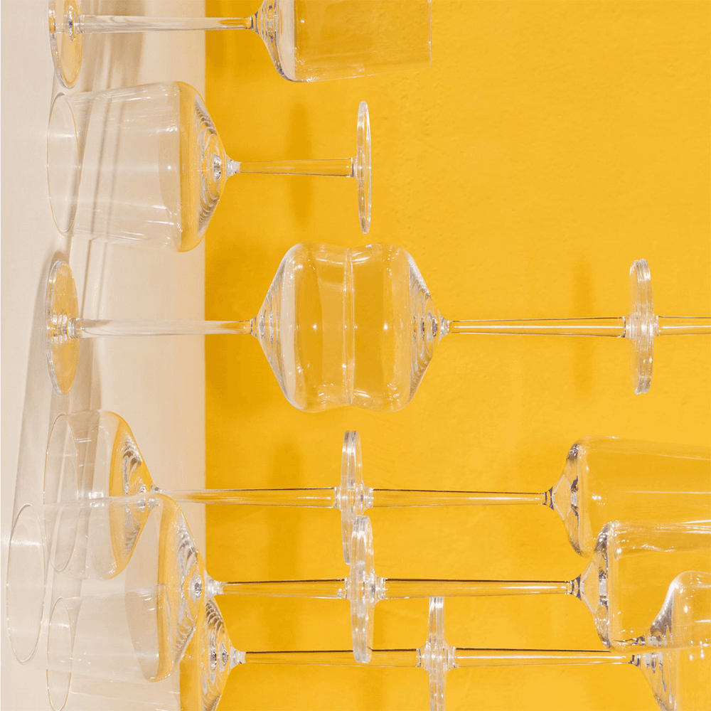 Essence Set of 4 Wine Glasses, Clear