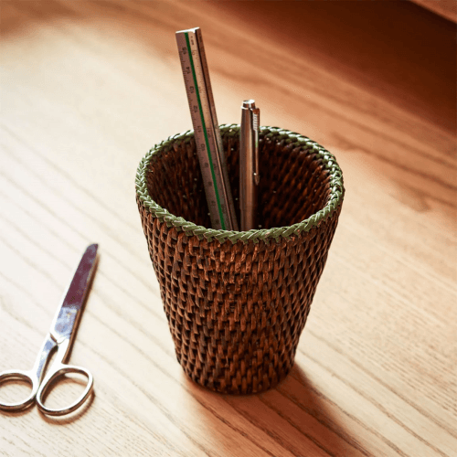 Image showing the Ma Ma Lay Pen Pot, Brown with Green Trim product.