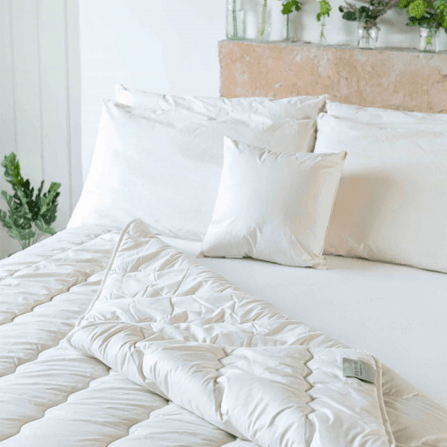 Image showing the Scottish Wool Medium Square Pillow, Natural product.