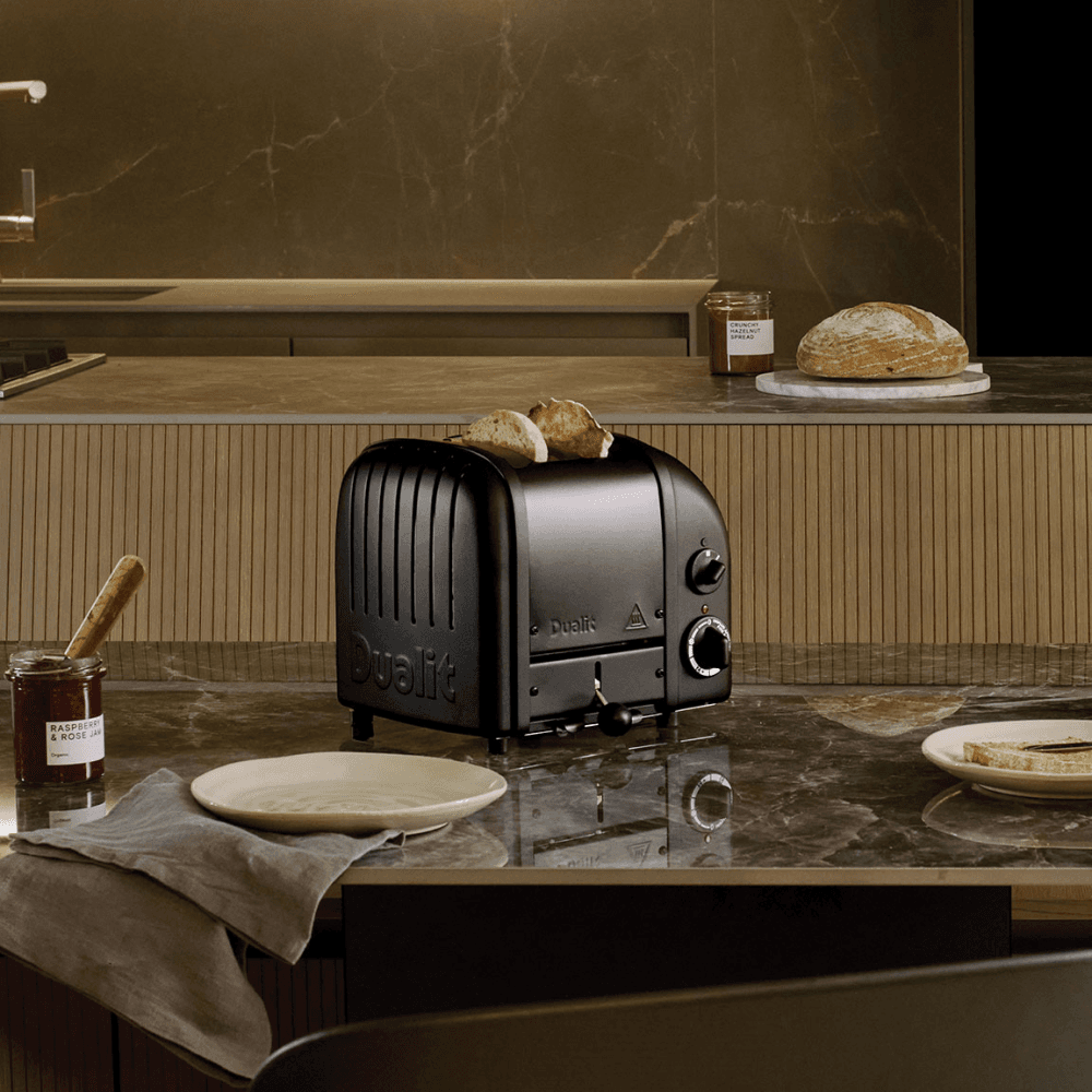 Classic 2 Slot Toaster, Stealth