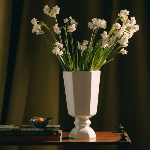 Image showing the Harriet Urn, White, White product.